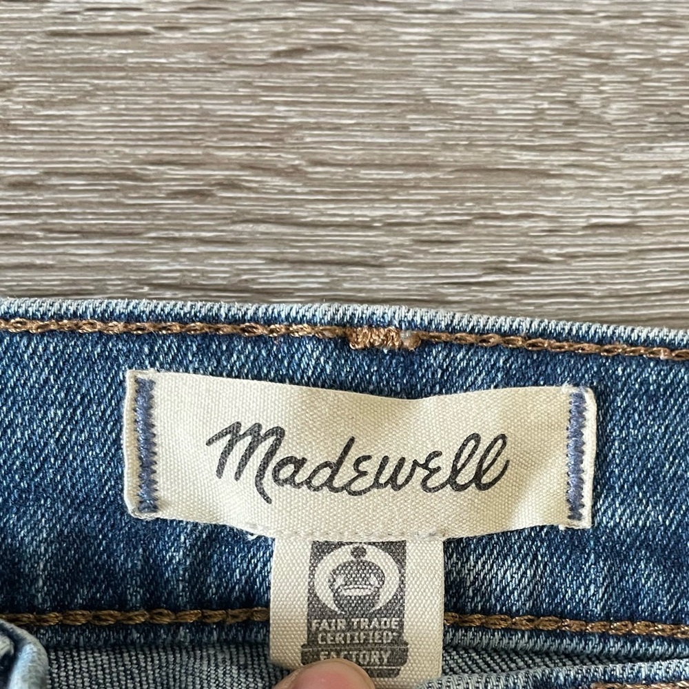 Madewell The Mid-Rise Perfect Vintage Jeans Size 25 Color: Knowland Wash - Picture 6 of 11